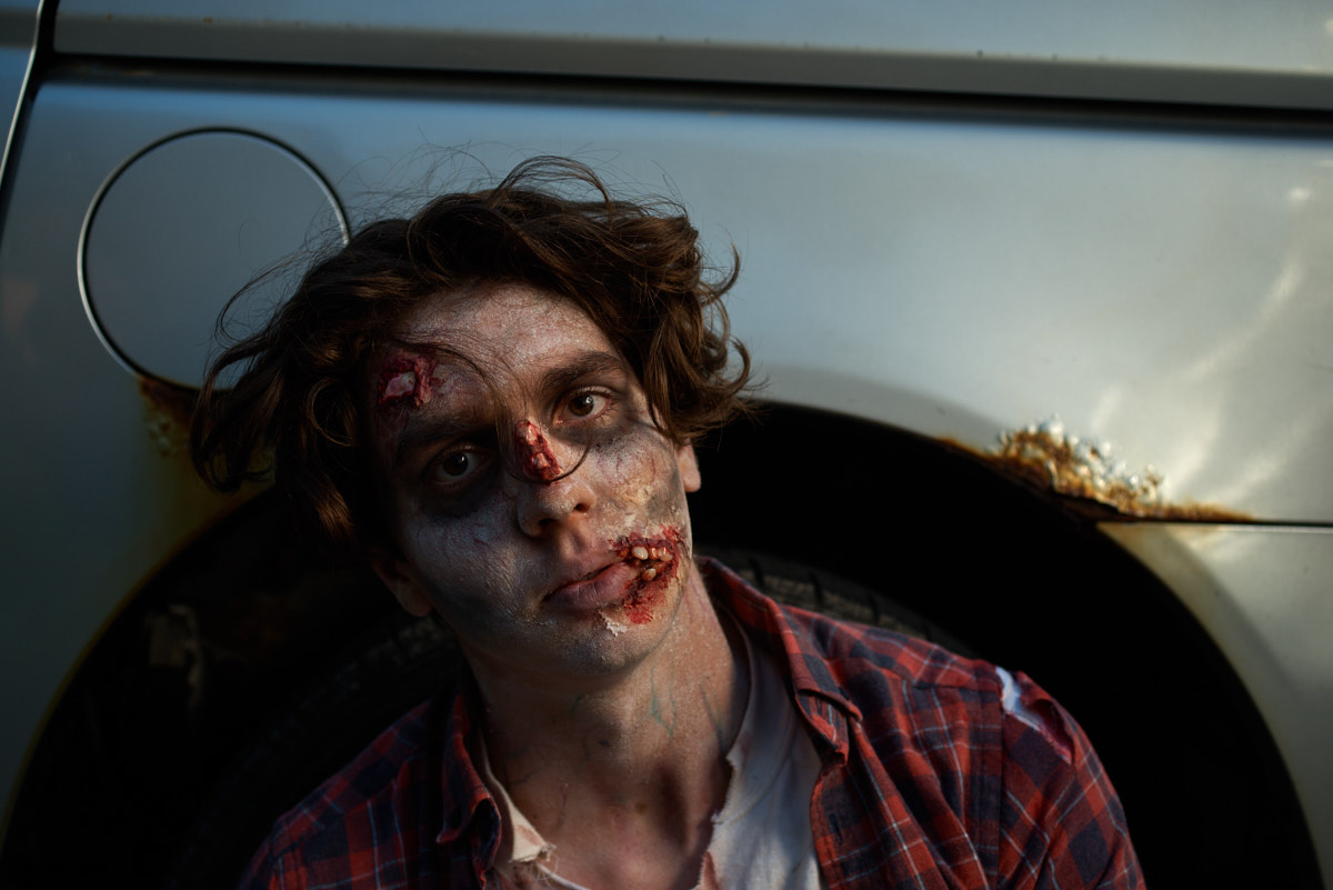 halloween photo zombie